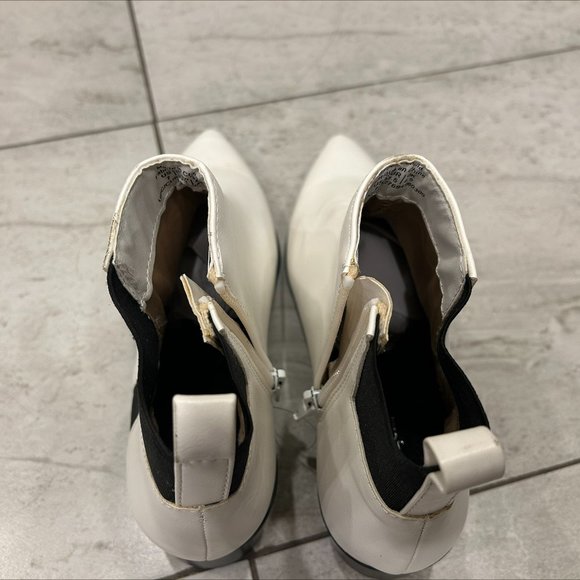 George Off-White Ankle Boot Faux Leather, Side Zipper Heel 2in/5cm, Side Panels - Picture 7 of 11